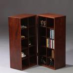 Uitzonderlijke vakjeskast als desk top organiser of hotel-, Antiek en Kunst, Antiek | Meubels | Tafels, Ophalen of Verzenden