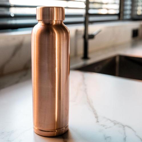 Begin 2024 gezond! - Puur Koperen Waterfles Glad - 1 liter, Sport en Fitness, Gezondheidsproducten en Wellness, Lichaamsverzorging