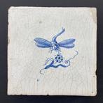 Tegel - Antieke Delfts blauwe tegel met een vliegende, Antiek en Kunst, Antiek | Glas en Kristal