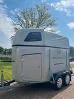 Chique Hotra 2-paards uit 2010 met zadelkamer!, Dieren en Toebehoren, Paarden en Pony's | Trailers en Aanhangwagens, Ophalen, Zo goed als nieuw