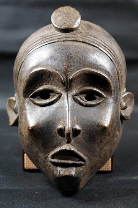 Dansmasker - Yombe - Democratische Republiek Congo, Antiek en Kunst, Kunst | Niet-Westerse kunst