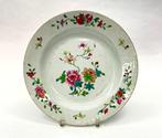 Chinees famille rose porseleinen bord – Qianlong periode