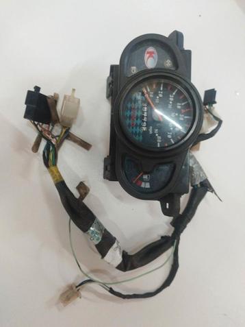 Cockpit kilometer teller / Kymco Agility 50 beschikbaar voor biedingen