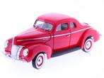 Schaal 1:18 Universal Hobbies UH3808 Ford           Delux..., Hobby en Vrije tijd, Modelauto's | 1:18, Ophalen of Verzenden, Gebruikt