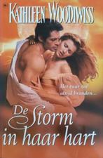 STORM IN HAAR HART 9789051084351 WOODIWISS, Verzenden, Gelezen, WOODIWISS