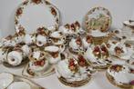 Online veiling van zeer veel ROYAL ALBERT servies, Antiek en Kunst
