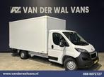 Peugeot Boxer | 2.2 BlueHDi 141pk Bakwagen Laadklep Euro6, Auto's, Gebruikt, Euro 6, Wit, Dealer onderhouden