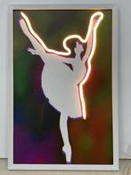Neon Art White Dancing, Nieuw