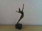 Artihove - Corry Ammerlaan - sculptuur, POWER OF ATTENTION -, Antiek en Kunst