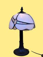 Tiffany-Lampe – florales Jugendstil-Dekor – Glas und Metall, Antiek en Kunst