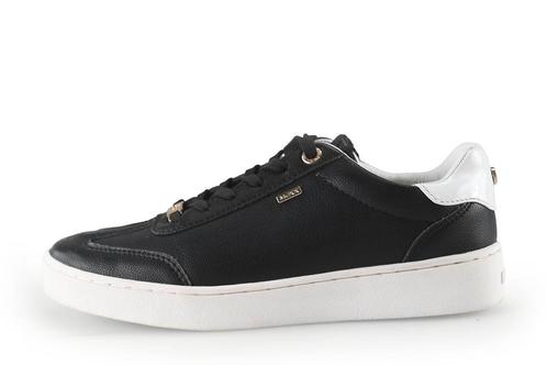 Moschino Sneakers in maat 37 Zwart | 10% extra korting, Kleding | Dames, Schoenen, Zwart, Zo goed als nieuw, Sneakers of Gympen