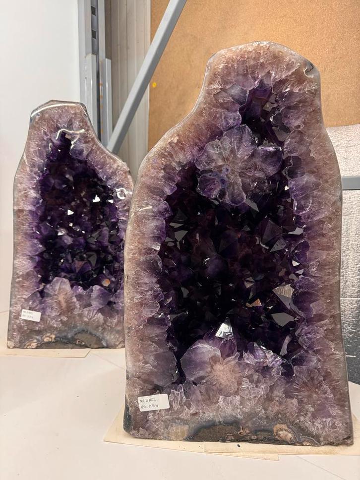 Amethist Geode, Edelstenen  Westerndeco Zoetermeer, Verzamelen, Mineralen en Fossielen, Mineraal, Ophalen of Verzenden