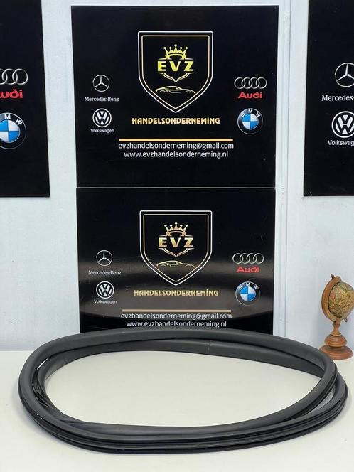 Portier rubber 2 deur rechts achter VW Caddy bj.2019, Auto-onderdelen, Carrosserie en Plaatwerk, Gebruikt, Volkswagen, Achter