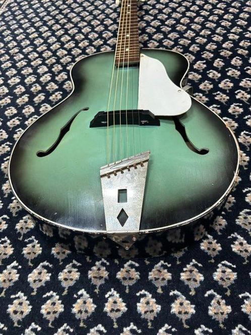 Egmond - Archtop - - Akoestische gitaar - Nederland - 1960, Muziek en Instrumenten, Snaarinstrumenten | Gitaren | Akoestisch