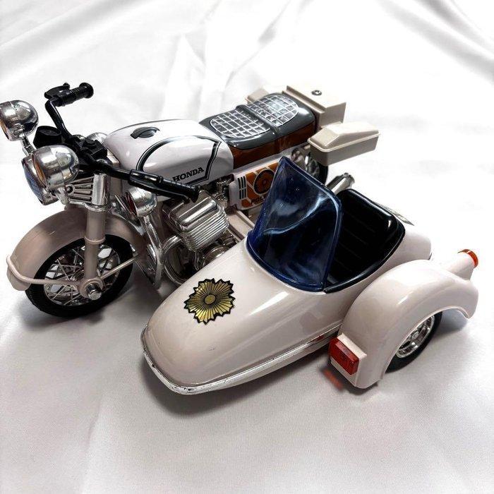 Maru Akira 1:12 - Model motorfiets - Honda Police Motorcycle, Hobby en Vrije tijd, Modelauto's | 1:5 tot 1:12