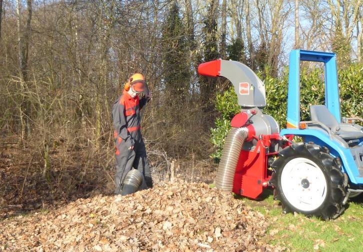 Morgnieux aftakasaangedreven zuigunit / bladzuiger, Zakelijke goederen, Agrarisch | Werktuigen, Akkerbouw, Bollenteelt, Boomteelt