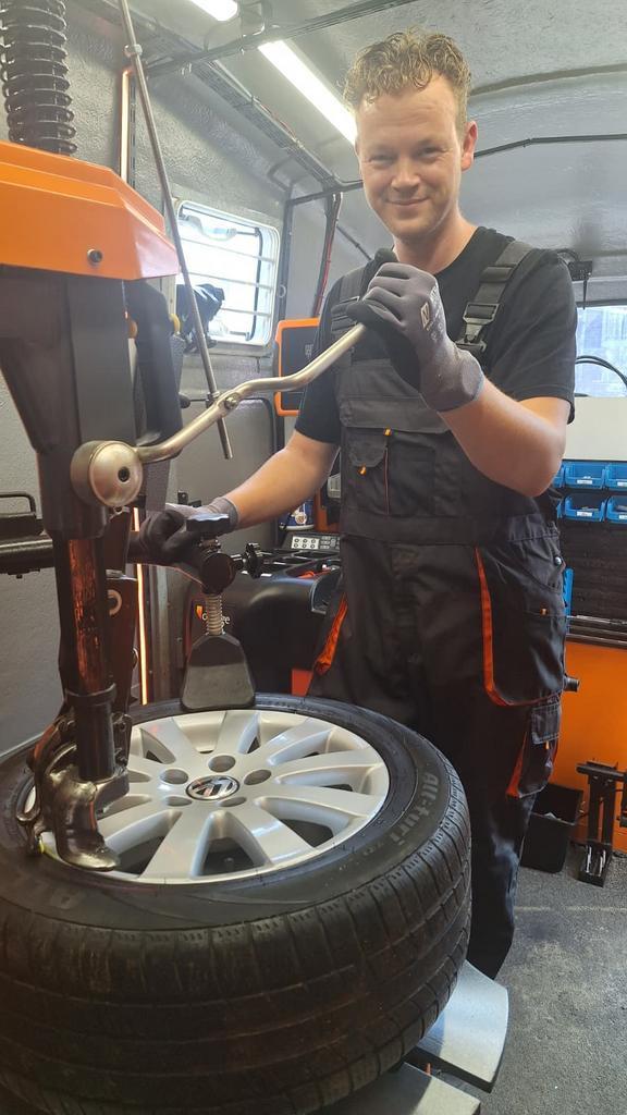 Bandenmontage aan huis / actie 4 banden nu voor 95.- euro, Auto-onderdelen, Banden en Velgen, Nieuw