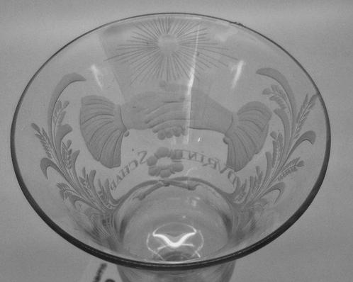 Wijnglas - Nederlands gegraveerd Engels Wijnglas D, Antiek en Kunst, Antiek | Glas en Kristal