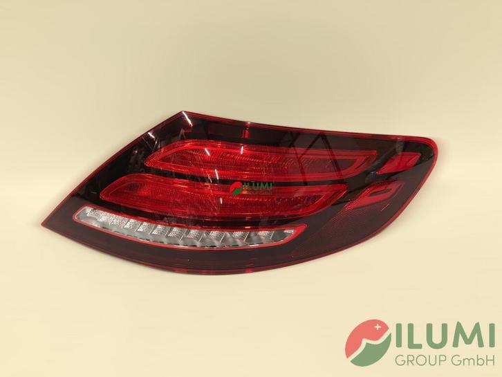 MERCEDES SLC W172 19-22 ACHTERLICHT RECHTS LED USA, Auto-onderdelen, Verlichting, Gebruikt, Mercedes-Benz, Verzenden