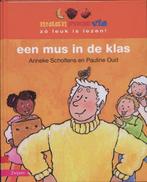 Boek Maan roos vis - Een mus in de klas 9789048703852, Verzenden, Zo goed als nieuw