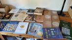 Accessoires. 14 kg of Books, Catalogs, and Numismatic
