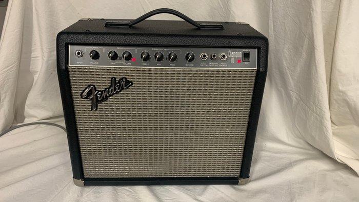 Fender - Champion 110 Solid state versterker, Muziek en Instrumenten, Snaarinstrumenten | Gitaren | Akoestisch