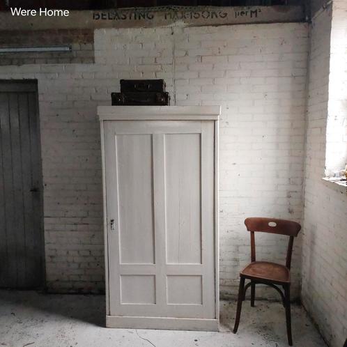 Vintage kast antieke werkbank oude tafel stoel emaille etc, Antiek en Kunst, Antiek | Meubels | Kasten