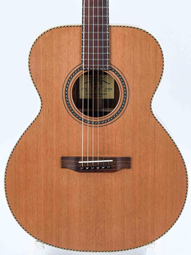 BSG GA14F Ovangkol Cedar 2021 (Akoestische Gitaren), Muziek en Instrumenten, Snaarinstrumenten | Gitaren | Akoestisch, Western- of Steelstringgitaar
