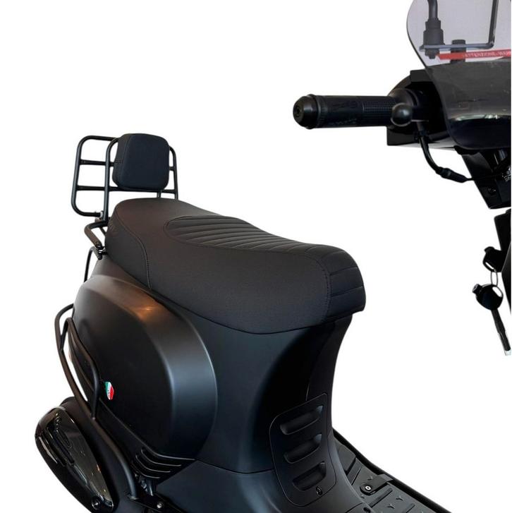 Senzo RivaLux Standaard Zadel Zwart, Fietsen en Brommers, Scooters | Overige merken, Ophalen of Verzenden