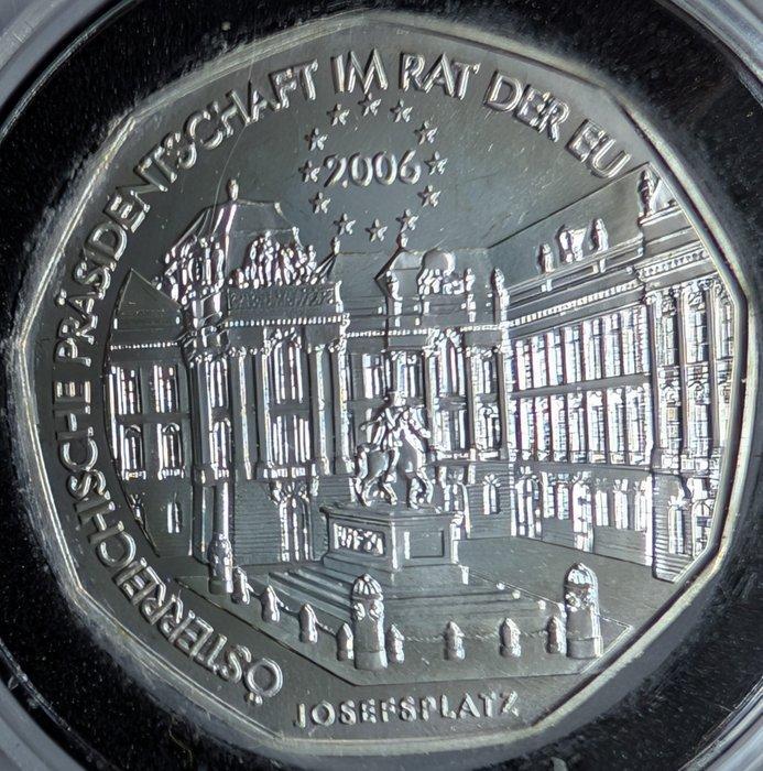 Oostenrijk. 5 Euro 2005/2008, Lot of 2 (Zonder Minimumprijs), Postzegels en Munten, Munten | Europa | Niet-Euromunten