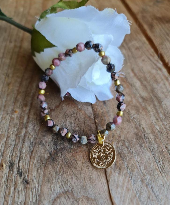 Handgemaakte edelsteen armband van Rhodoniet en gouden, Sieraden, Tassen en Uiterlijk, Armbanden