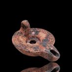 Oud-Romeins Terracotta Olielamp - 10 cm - Oude olielamp, Antiek en Kunst