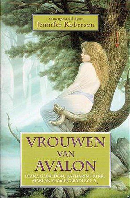 Vrouwen Van Avalon 9789022536155 Diana Gabaldon, Boeken, Fantasy, Gelezen, Verzenden