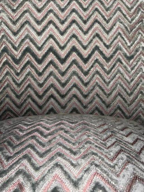 Armani/Casa - Nieuwe set van vier - Kussen, Antiek en Kunst, Antiek | Kleden en Textiel