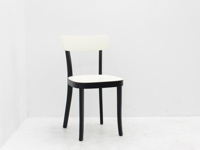 Kantinestoel Vitra Basel - zwart/wit - 4-poot zwart, Huis en Inrichting, Stoelen, Gebruikt, Ophalen of Verzenden