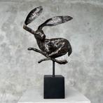 sculptuur, NO RESERVE PRICE - Speckled bronze Rabbit on