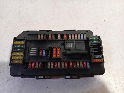 Zekeringkast BMW 1 Series  118i 922487903, Auto-onderdelen, Elektronica en Kabels, ARN erkend, Stiba lid, Erkend duurzaam, Gebruikt