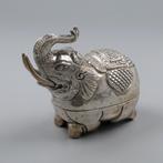 Betelnoot doosje Olifant - Doos (2) - .900 zilver