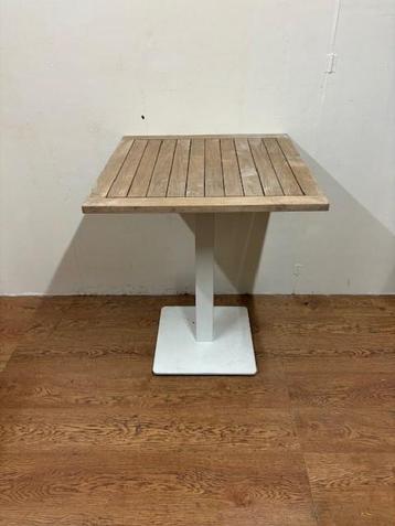 Gebruikte Tafel (Half Hoog 75x75cm) - T1465 - Vintage/Café beschikbaar voor biedingen