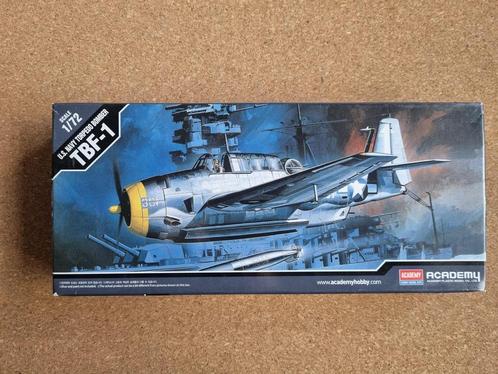 Academy 12452 TBF-1 1:72, Hobby en Vrije tijd, Modelbouw | Vliegtuigen en Helikopters, Verzenden