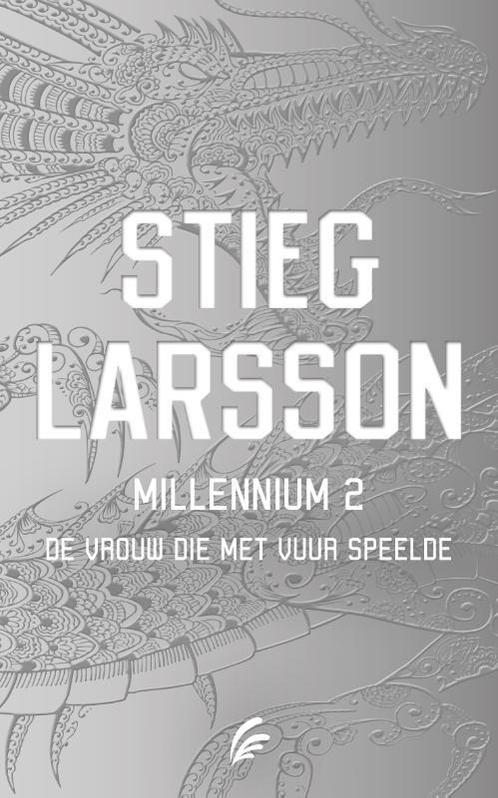 De vrouw die met vuur speelde / Millennium / 2 9789056725389, Boeken, Thrillers, Gelezen, Verzenden