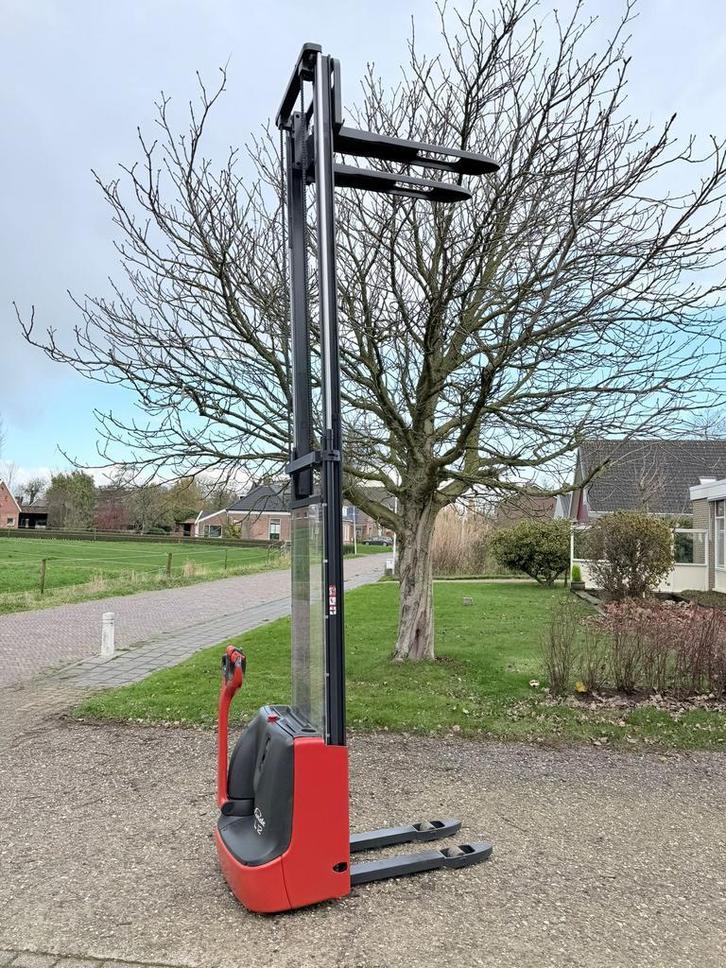 Linde L12 stapelaar 1200kg 4.2m hefhoogte, Zakelijke goederen, Machines en Bouw | Heftrucks en Intern transport, Stapelaar, Elektrisch