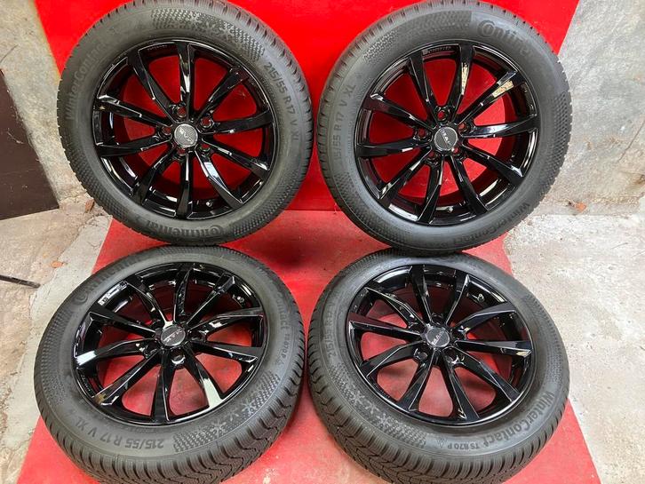 Winterbanden Fiat 500X 215/55R17 Continental Nieuw, Auto-onderdelen, Banden en Velgen, 17 inch, Winterbanden, 215 mm, Personenwagen