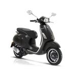 Nieuwe Vespa Sprint 25 KM 2023 E5 €4239 naar €3799 snor brom