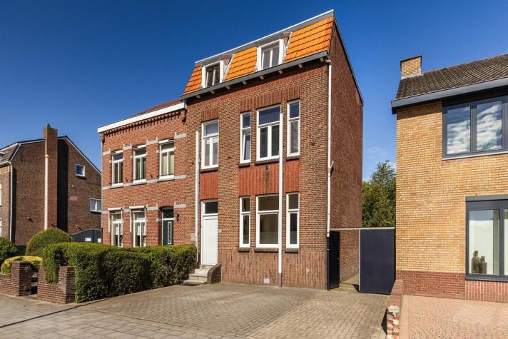 Kamer te huur in Sittard-Geleen - 174 m² - 8 kamer(s) - 8, Huizen en Kamers, Kamers te huur, Overige regio's