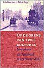 OP DE GRENS VAN TWEE CULTUREN 9789050184281 Frits Boterman, Verzenden, Gelezen, Frits Boterman