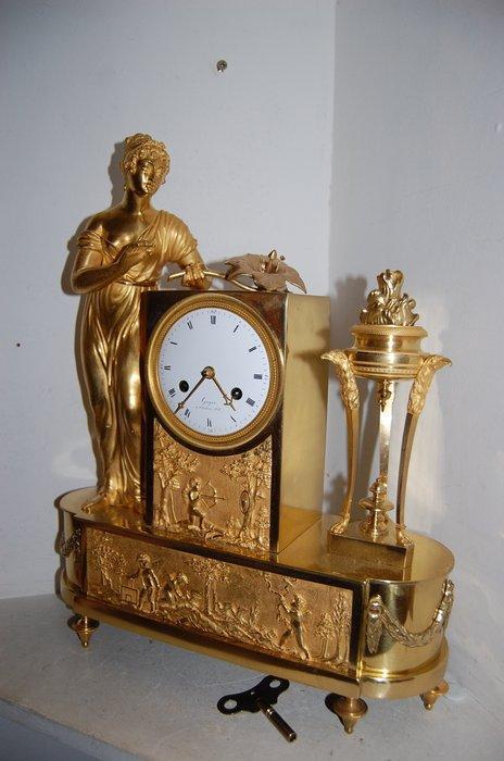 empire pendule - - Verguld brons - 1800-1850, Antiek en Kunst, Antiek | Klokken