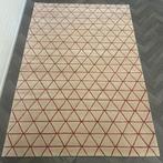 Leolux Girisha Red Vloerkleed - 200x300cm, Huis en Inrichting, Stoffering | Tapijten en Kleden, Ophalen of Verzenden, Zo goed als nieuw