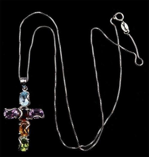 Topaas - Zilver, Prachtig kruis en zijn halsketting van, Antiek en Kunst, Antiek | Boeken en Bijbels