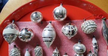 Kerstballen (31) - Glas - 30 oude kerstballen +piek beschikbaar voor biedingen